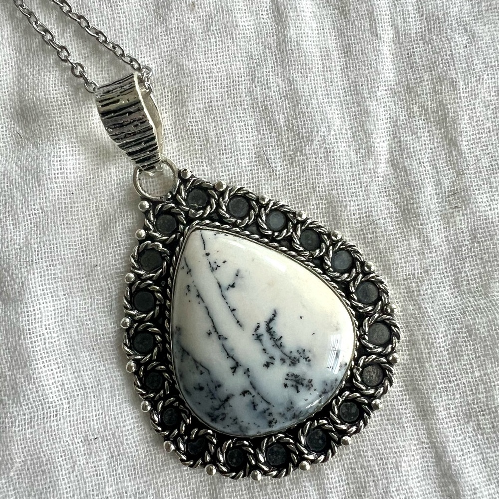 925 Stunning! Dendritic Agate Statement Piece Nec… - image 2